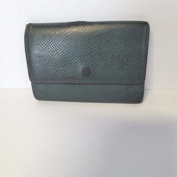 LOUIS VUITTON Green Taiga Leather 6 Hooks Key Holder Case Small Wallet Trifold - Picture 1 of 11